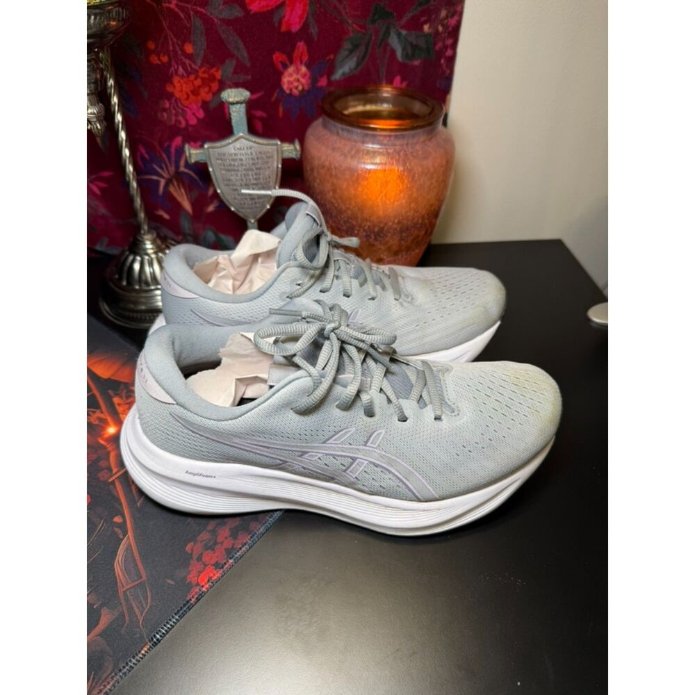 Used Women's Asics Gel-Excite 11 Running Shoes - Size 9 - Picture 4 of 9